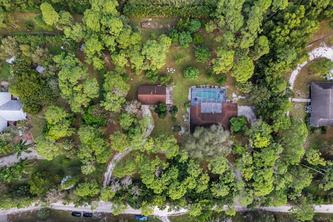 LOXAHATCHEE GROVES IN - Residential