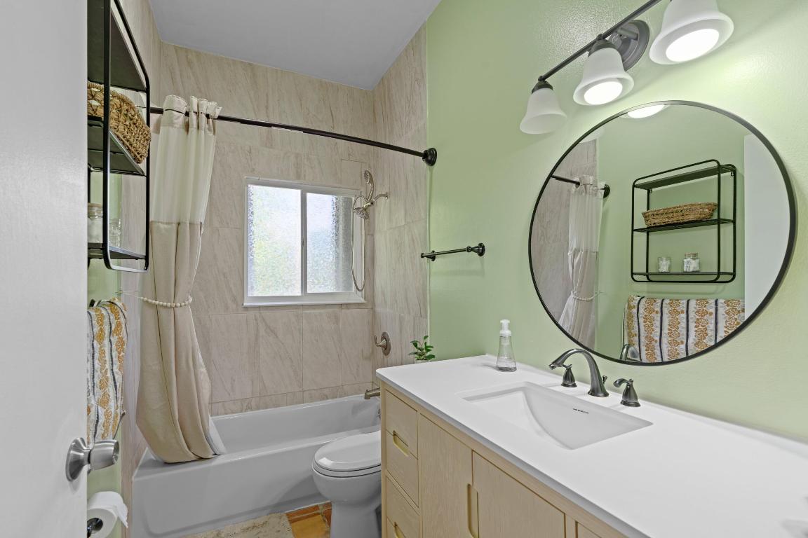 LOXAHATCHEE GROVES IN - Residential