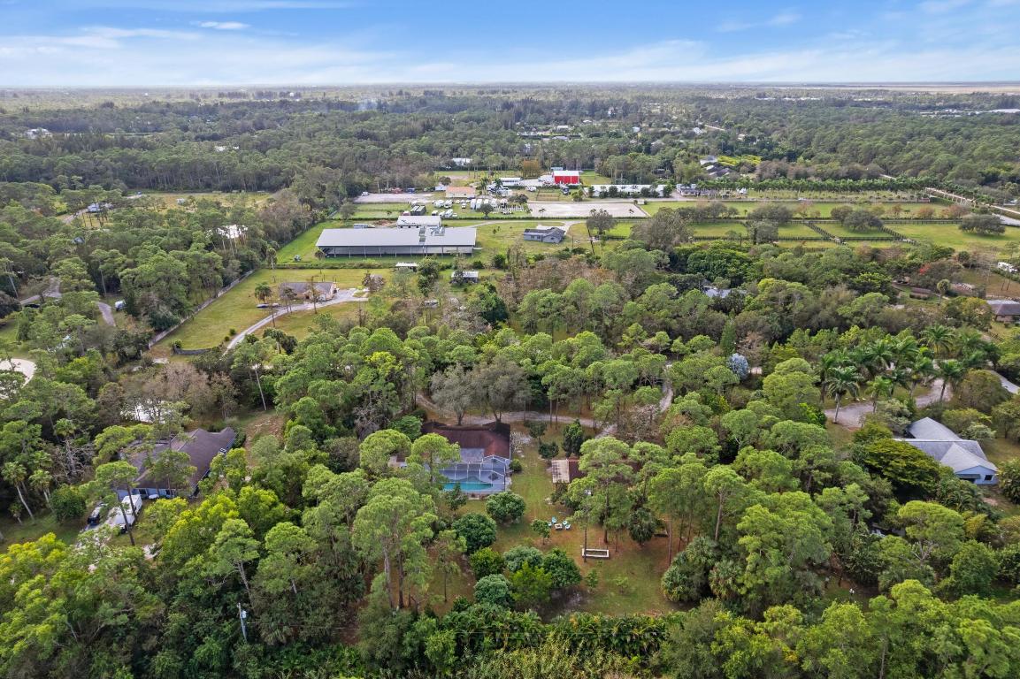 LOXAHATCHEE GROVES IN - Residential