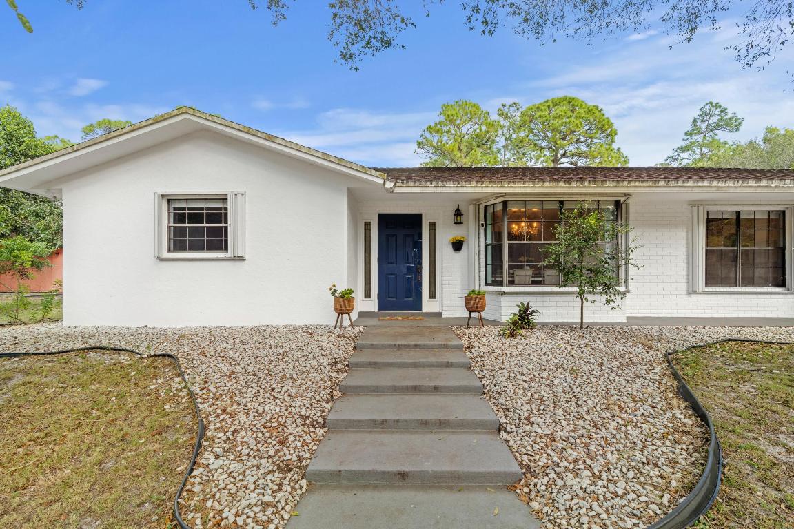 LOXAHATCHEE GROVES IN - Residential