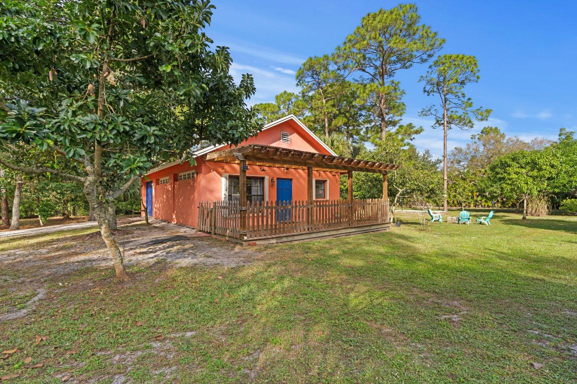 LOXAHATCHEE GROVES IN - Residential