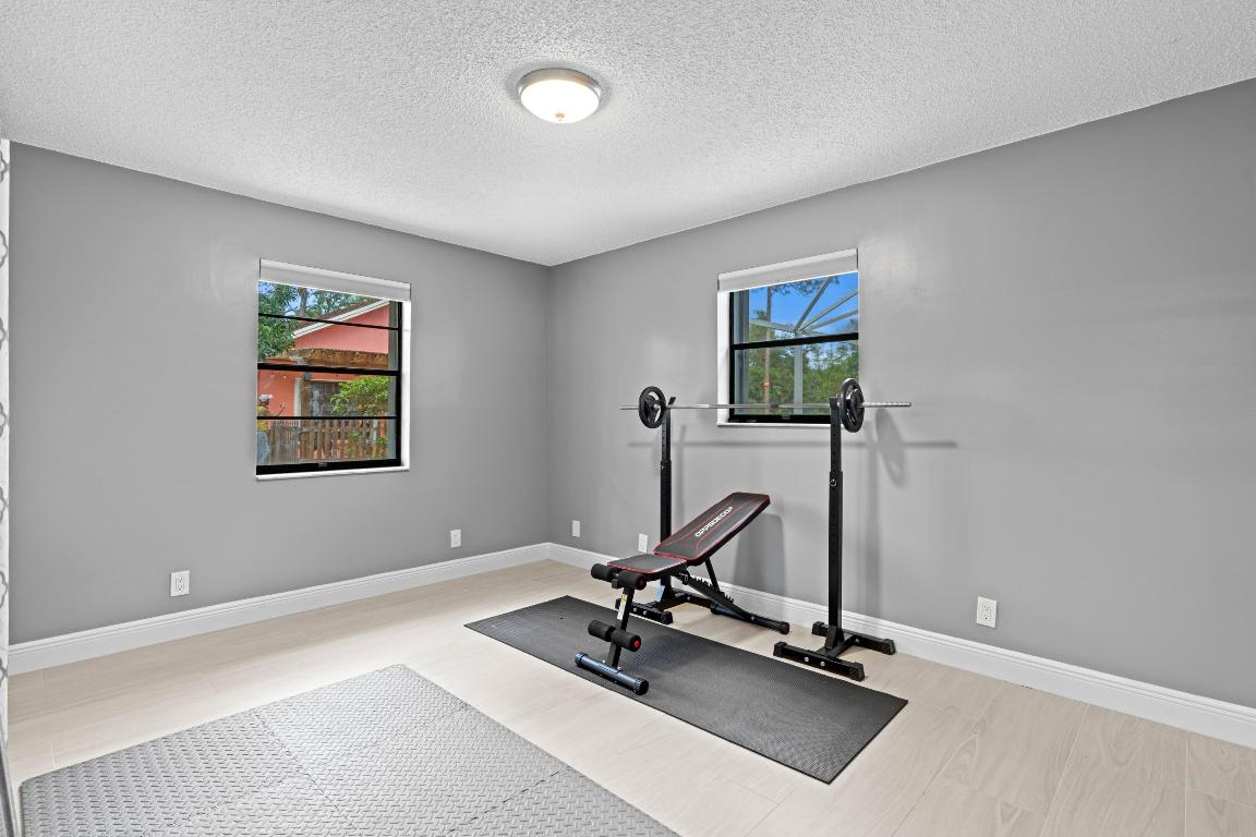 LOXAHATCHEE GROVES IN - Residential