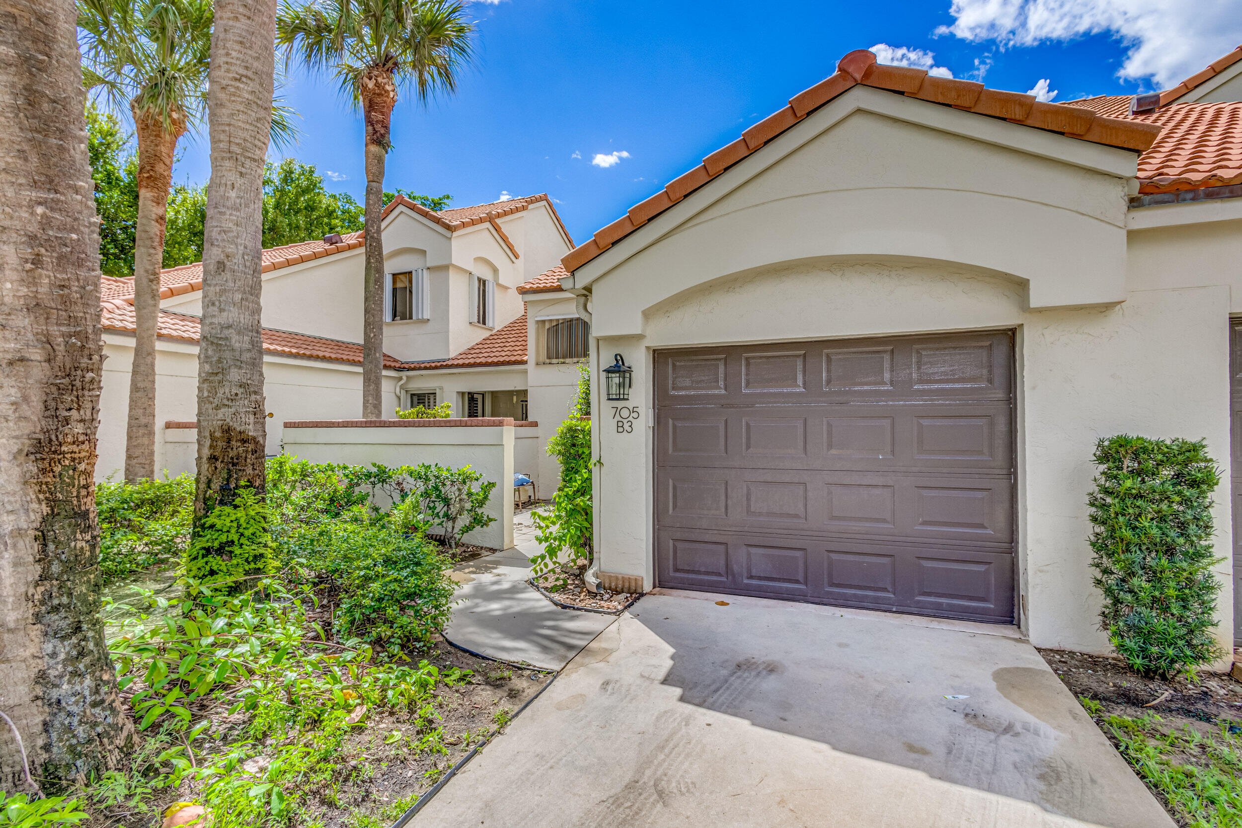 SEA OATS OF JUNO BEACH CONDO - Residential Lease