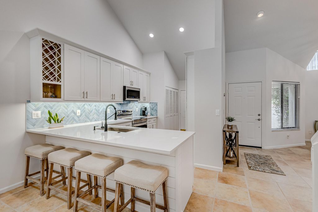 Photo of 705 Sea Oats Drive #B3, Juno Beach, FL 33408 (MLS # B26003306)