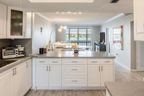 18555 NE 14th Avenue 619 Miami FL 33179