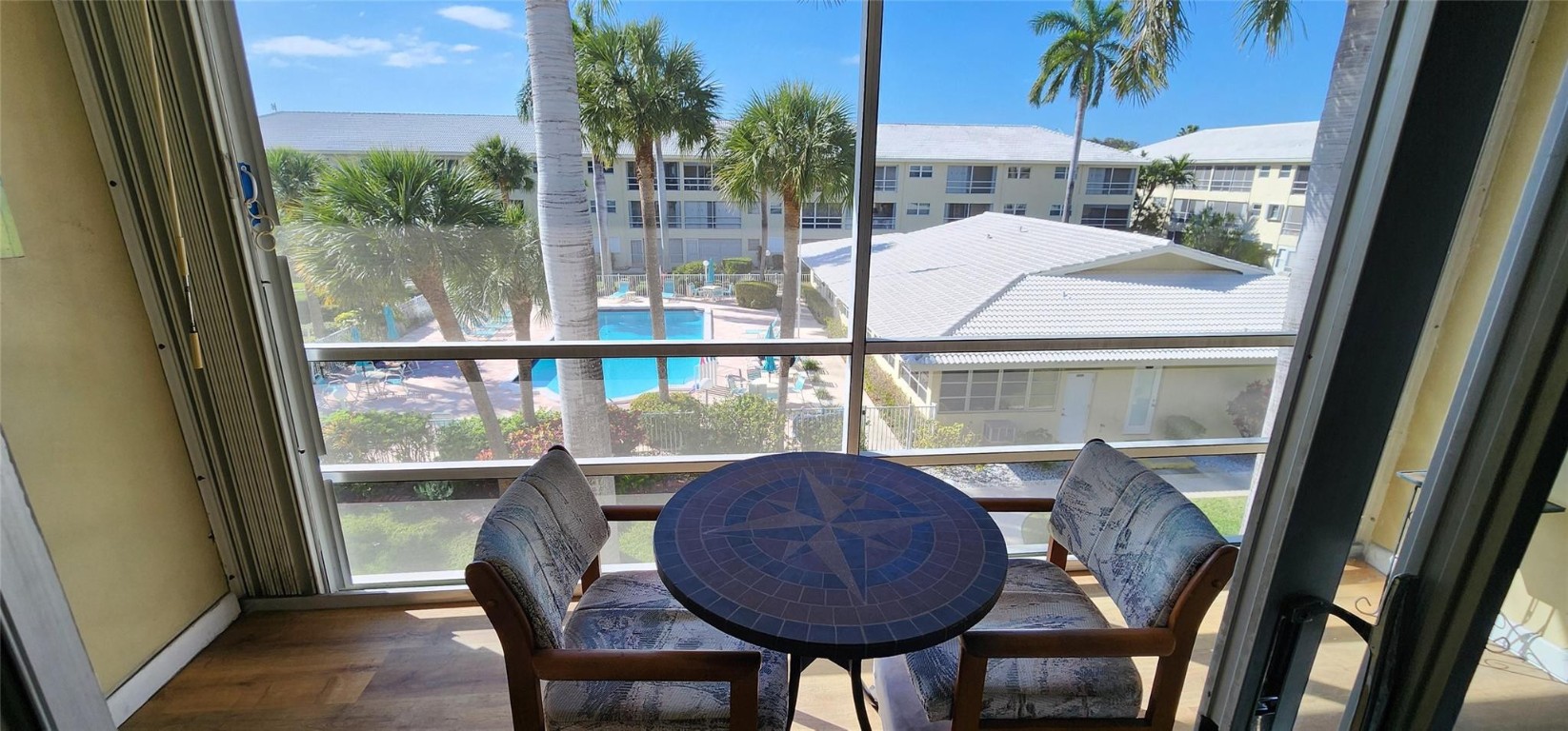 LIGHTHOUSE POINT GARDENS - Residential