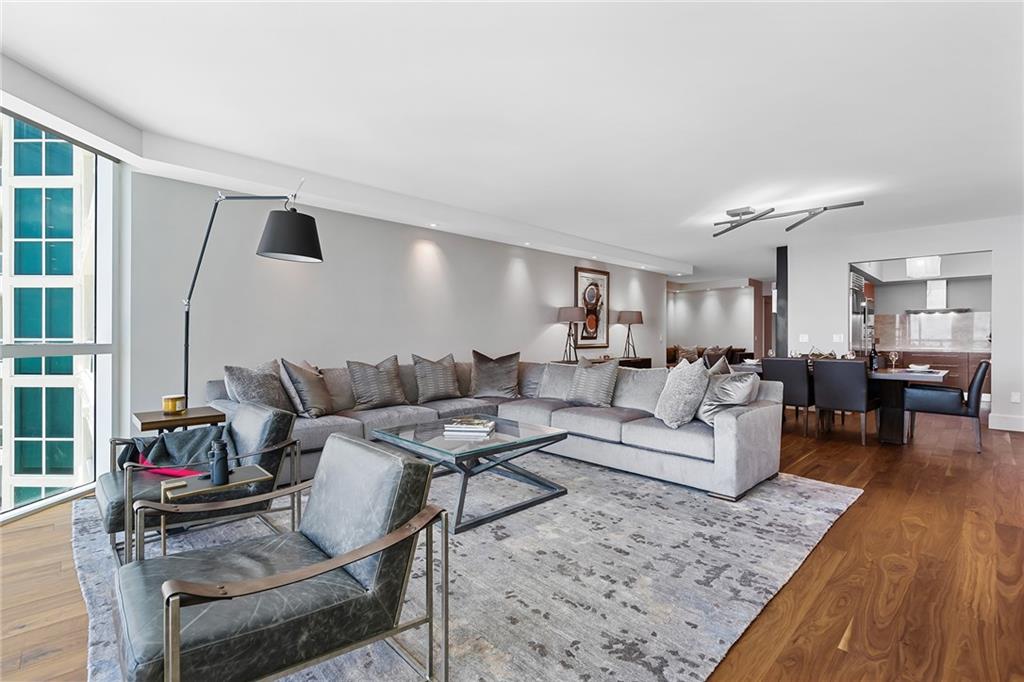 Las Olas Beach Club - Residential