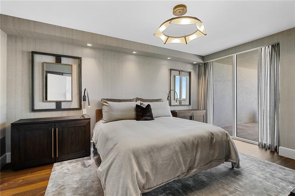 Las Olas Beach Club - Residential