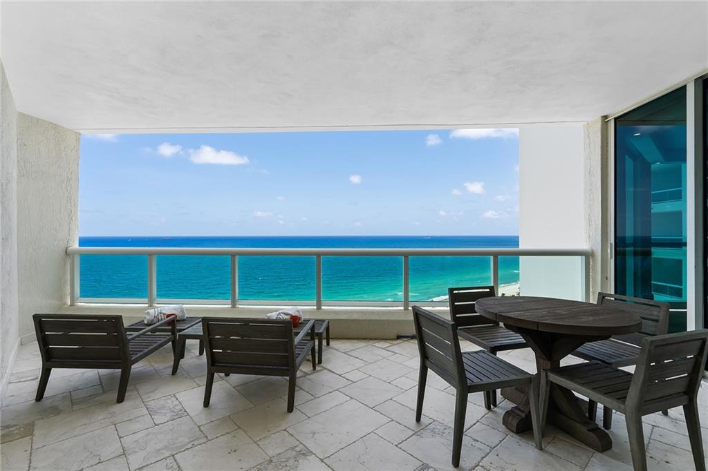 Las Olas Beach Club - Residential