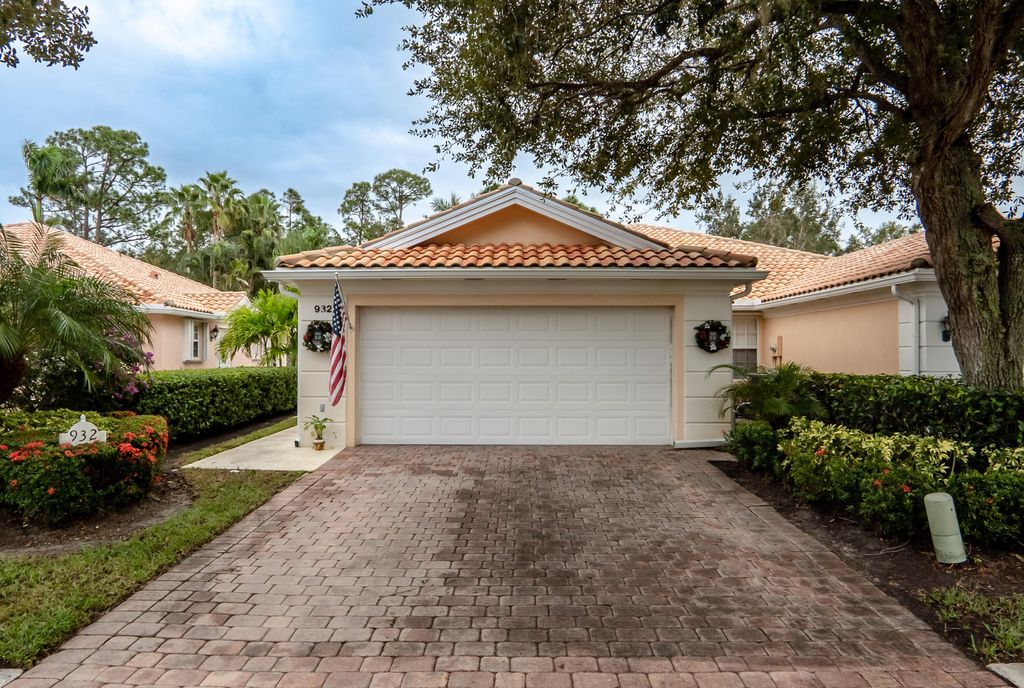 Photo of 932 SW Tamarrow Place, Stuart, FL 34997 (MLS # R10854337)