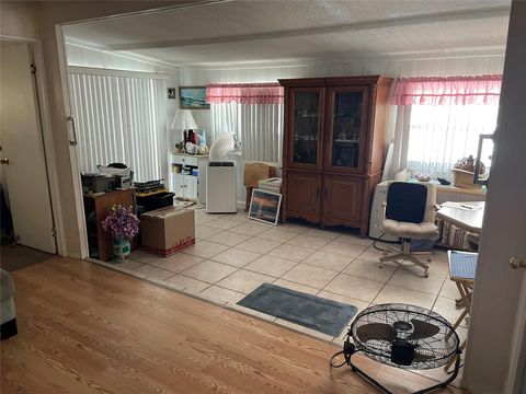 8630 SW 23rd Pl Davie FL 33324