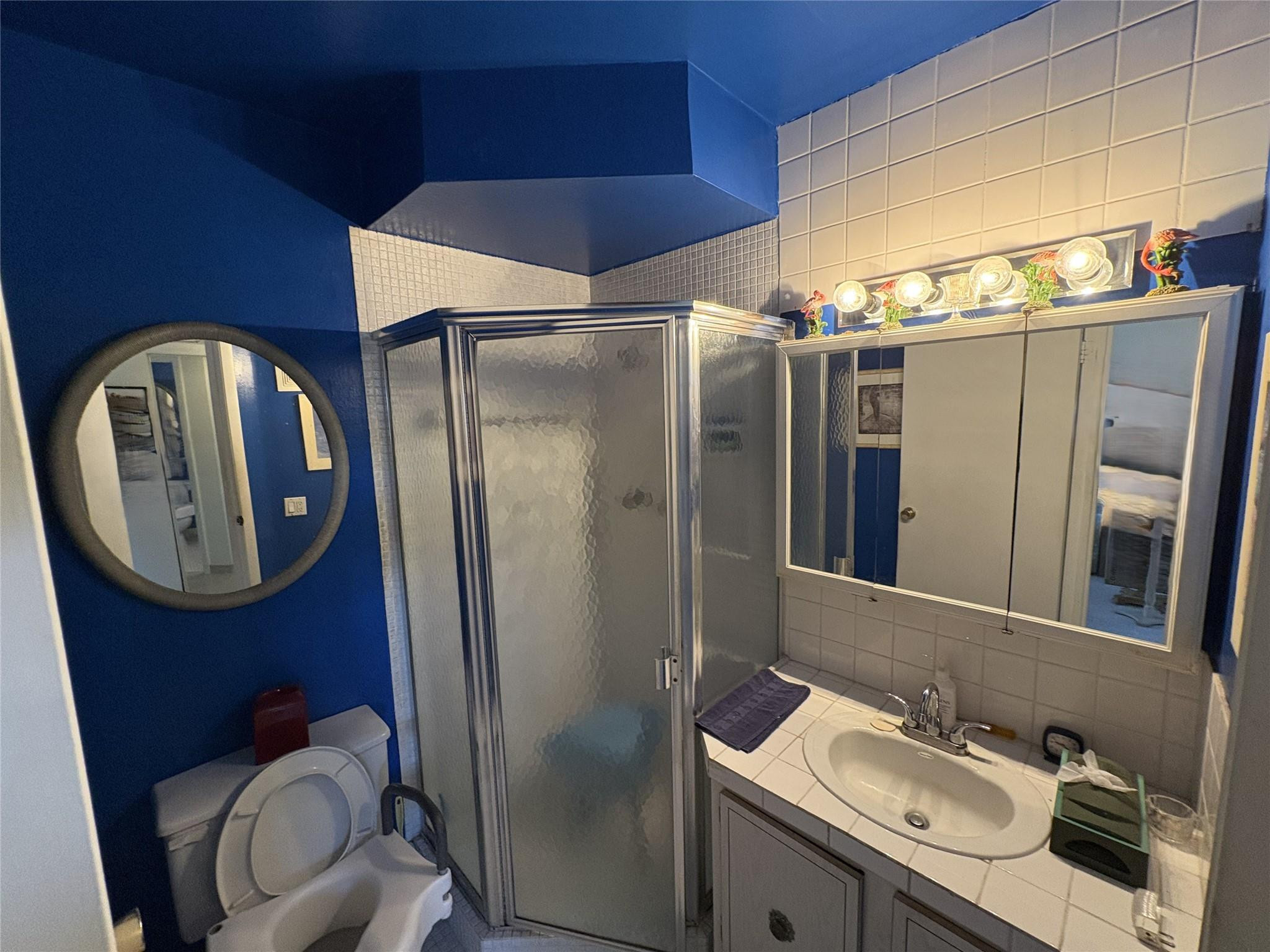 HAWAIIAN GARDEN - Residential