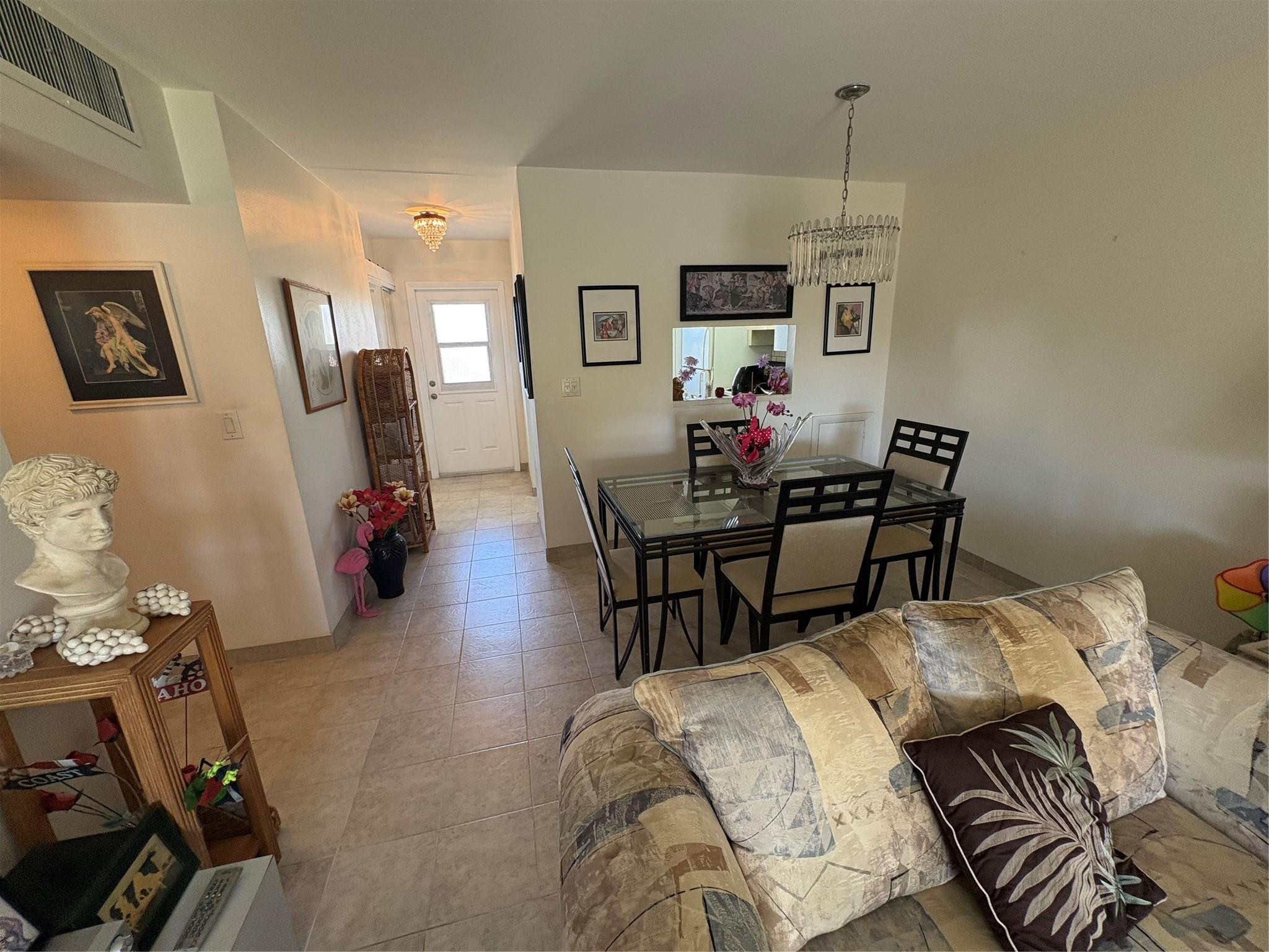 HAWAIIAN GARDEN - Residential