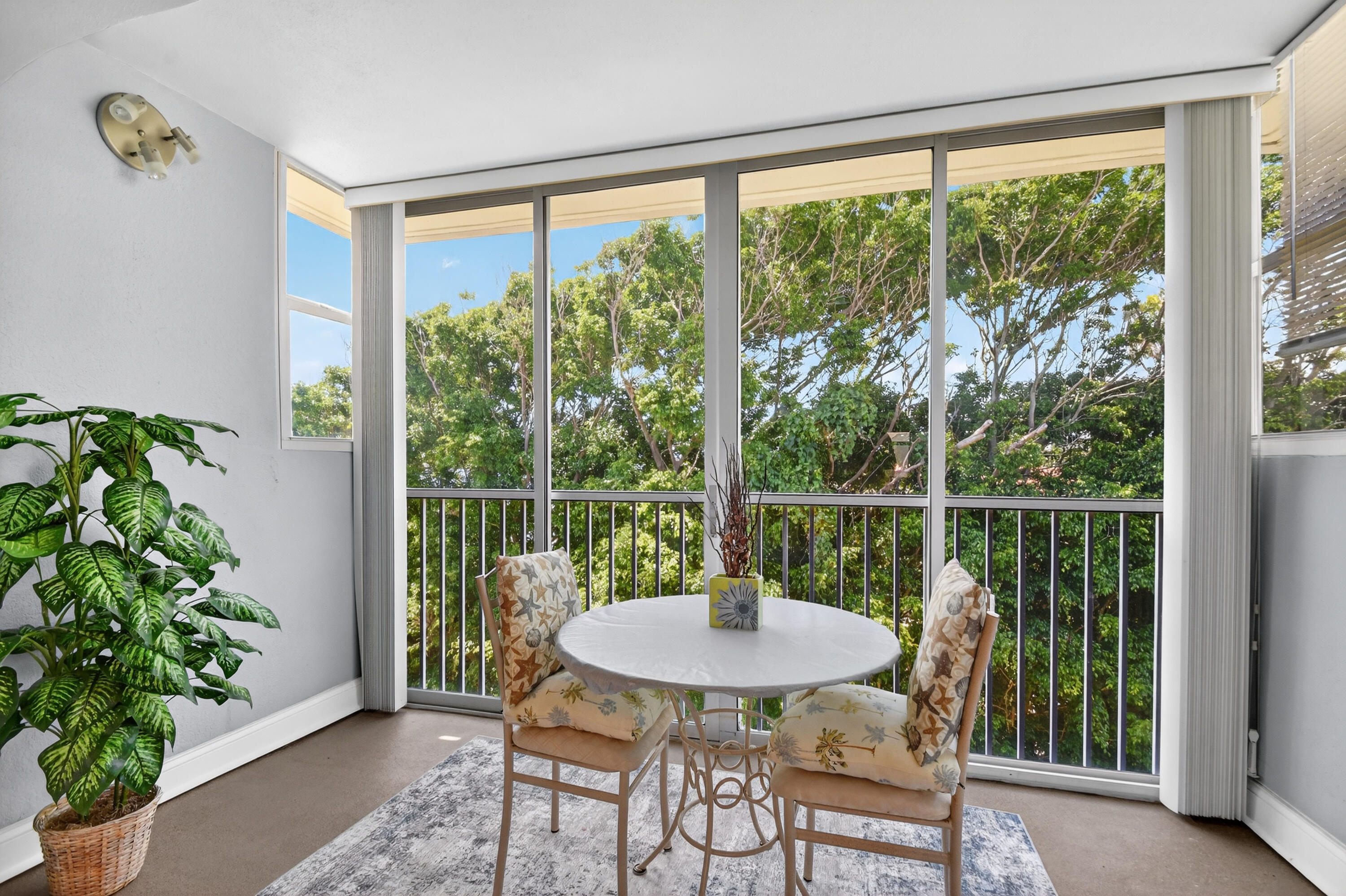 SEACREST VILLAS CONDO - Residential Lease