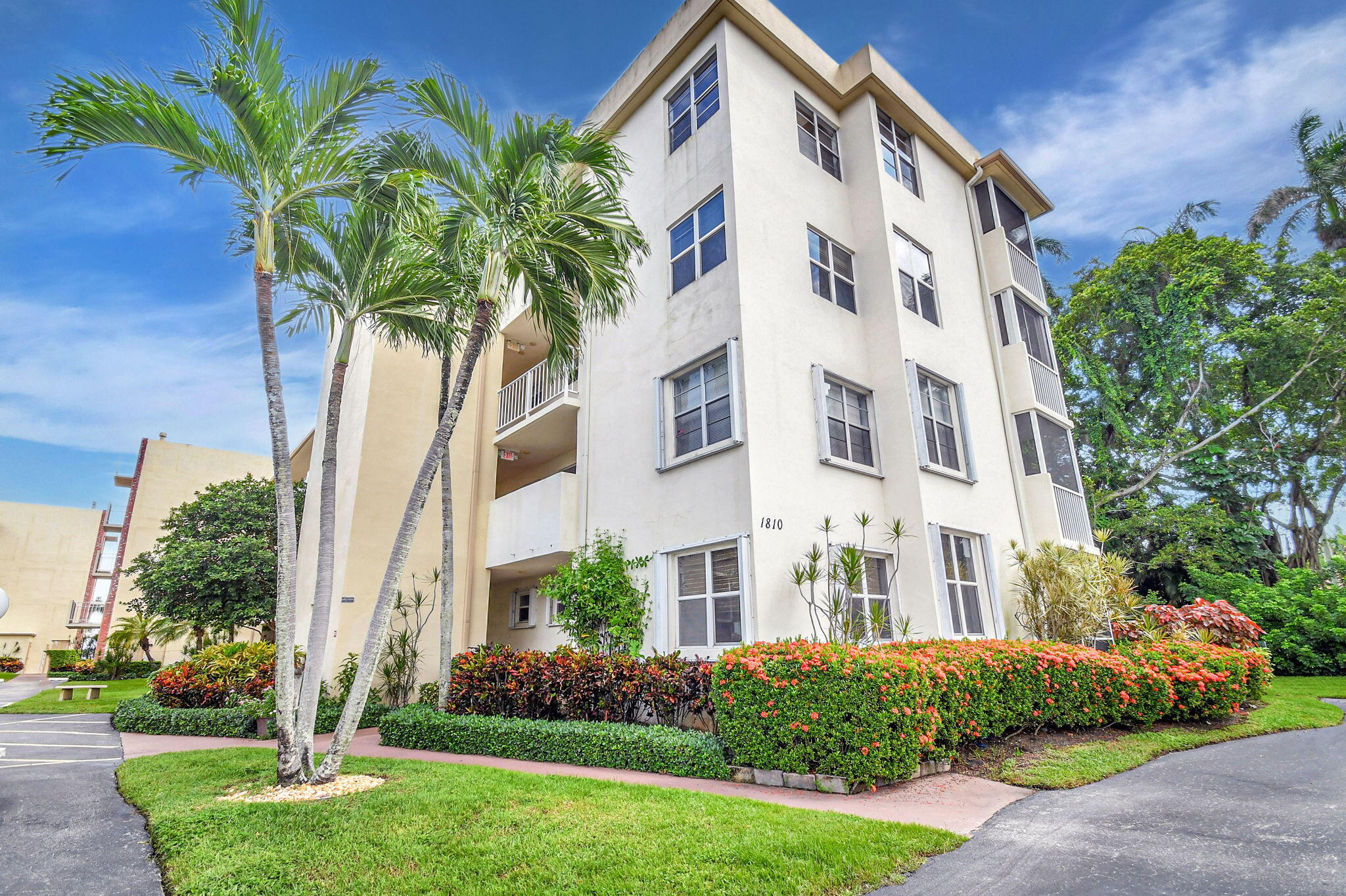 SEACREST VILLAS CONDO - Residential Lease