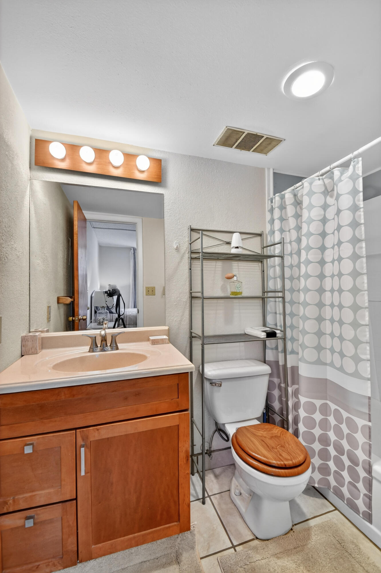 SEACREST VILLAS CONDO - Residential Lease