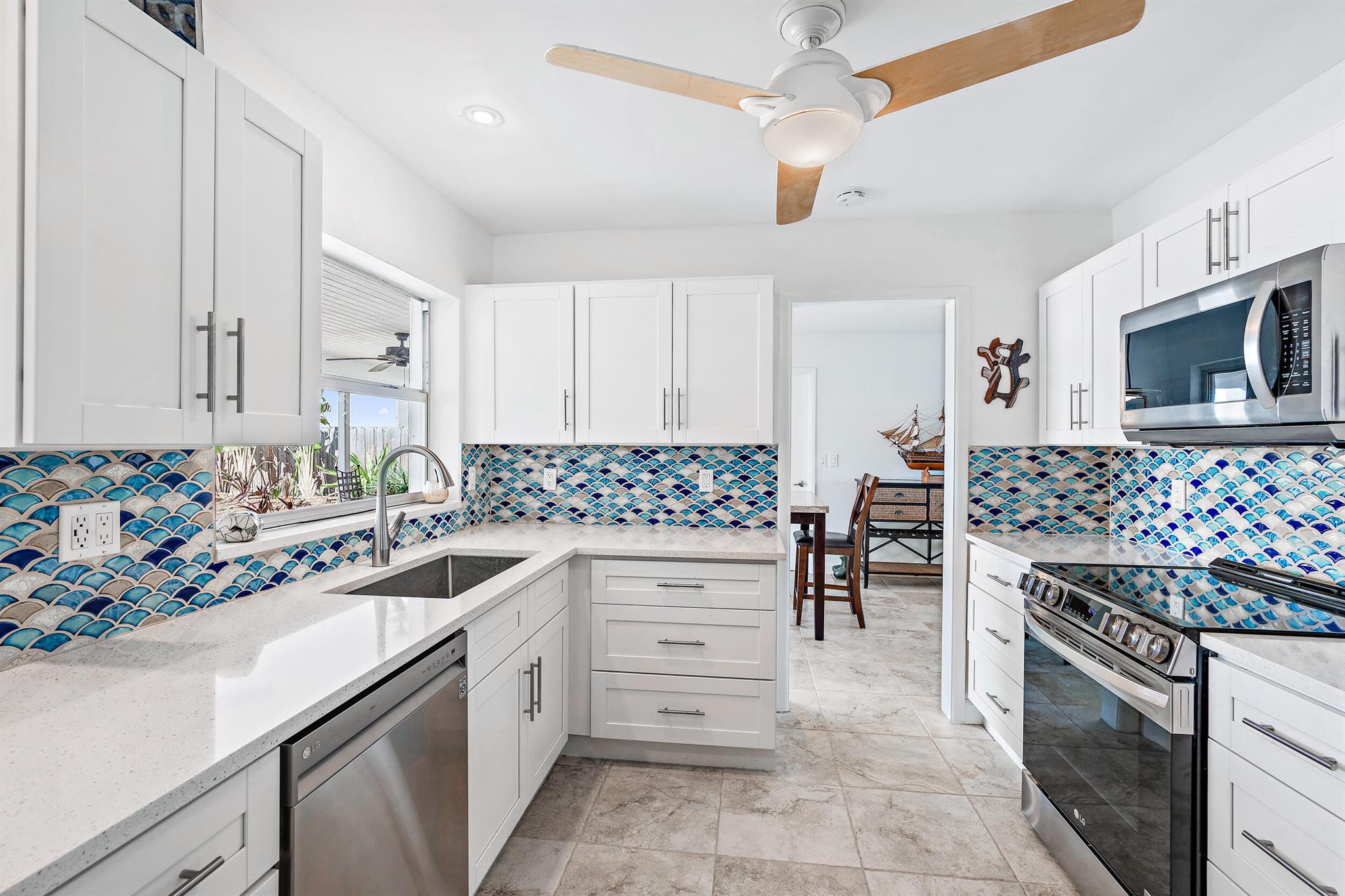 NORTH PALM BEACH VILLAGE - Residential Lease