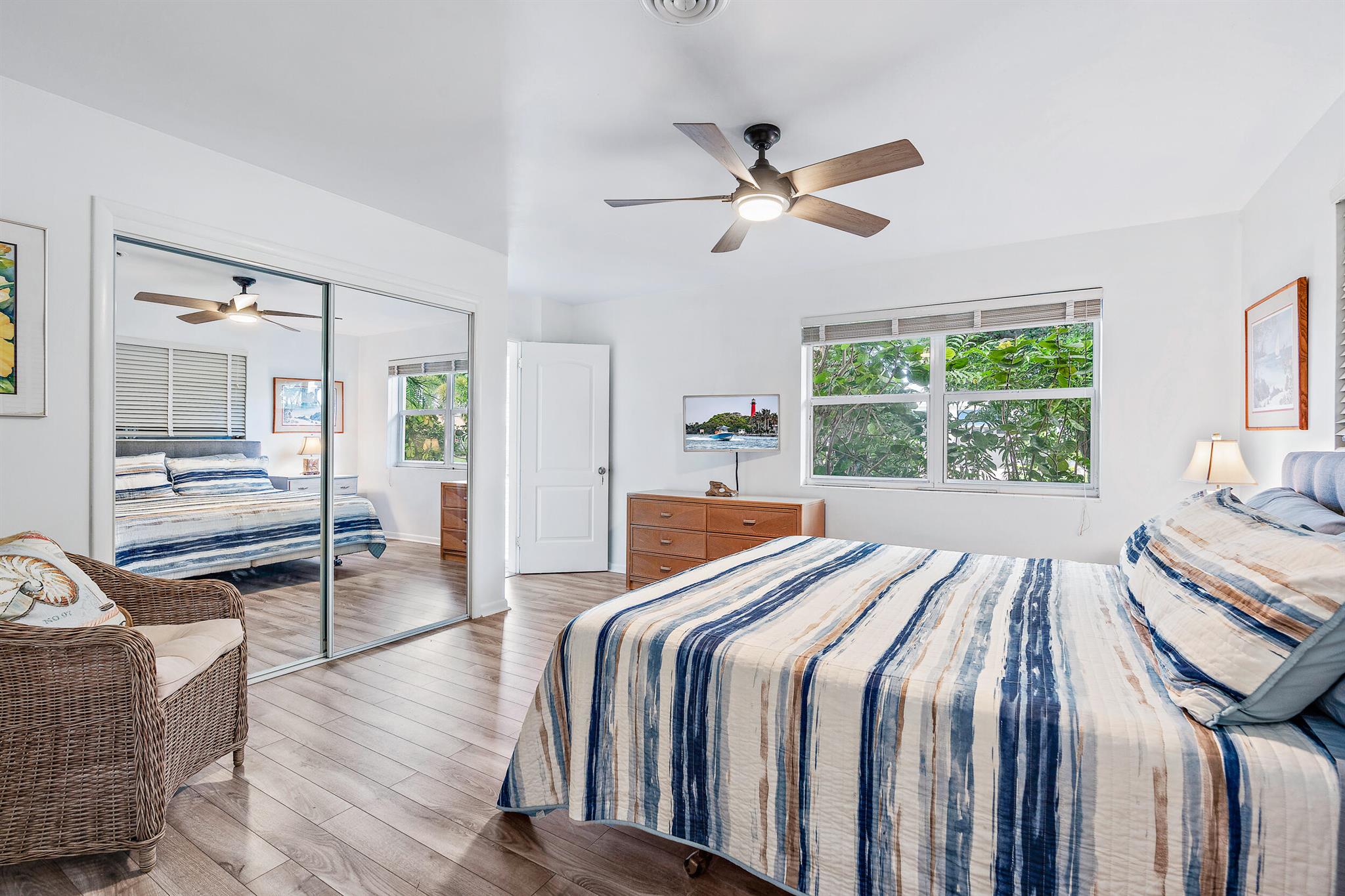 NORTH PALM BEACH VILLAGE - Residential Lease