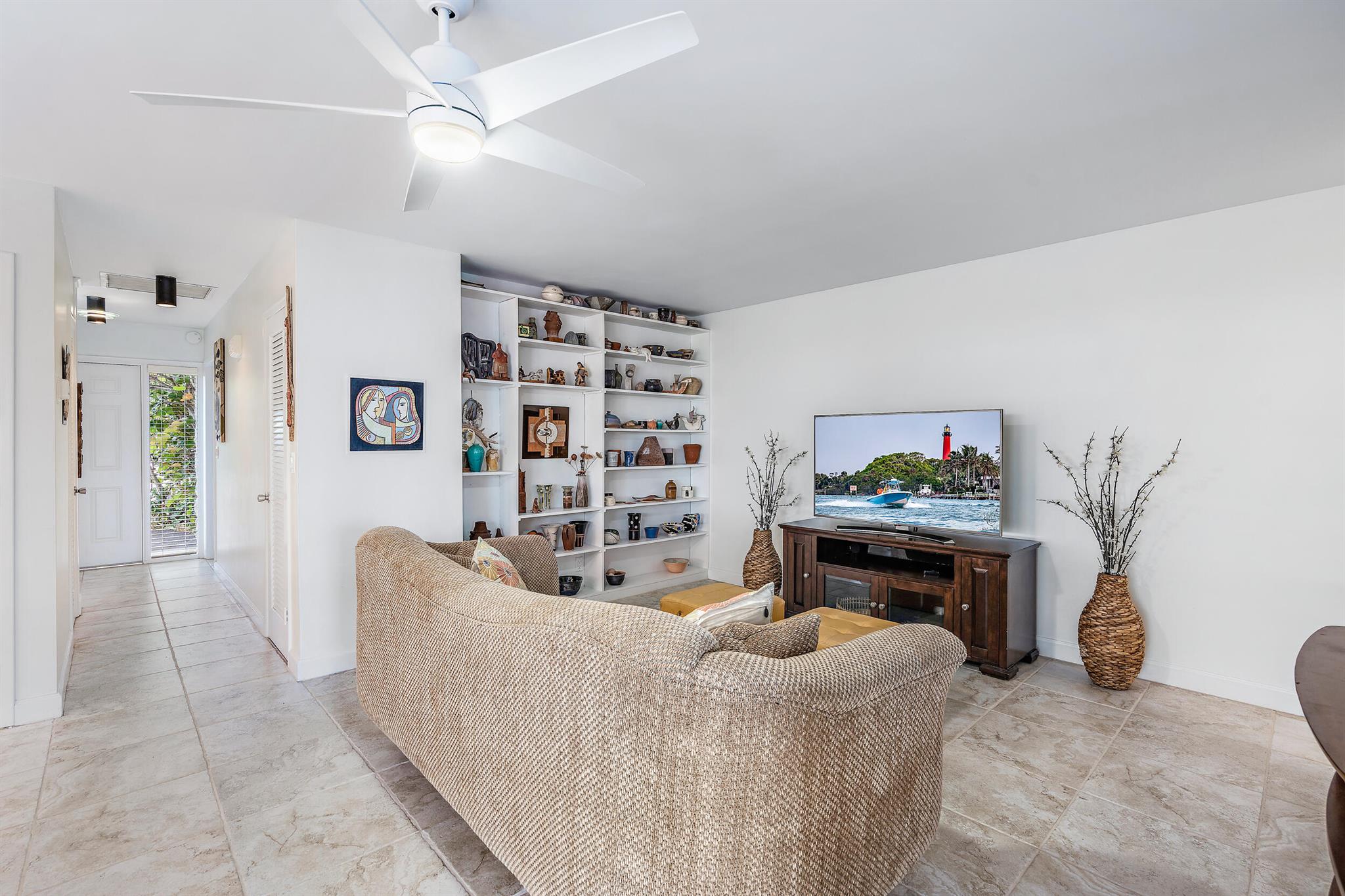 NORTH PALM BEACH VILLAGE - Residential Lease