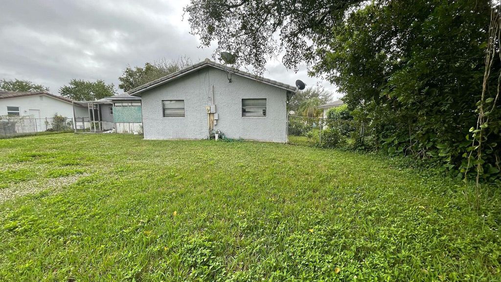 Photo of 11095 NW 37th Street, Coral Springs, FL 33065 (MLS # R11148243)