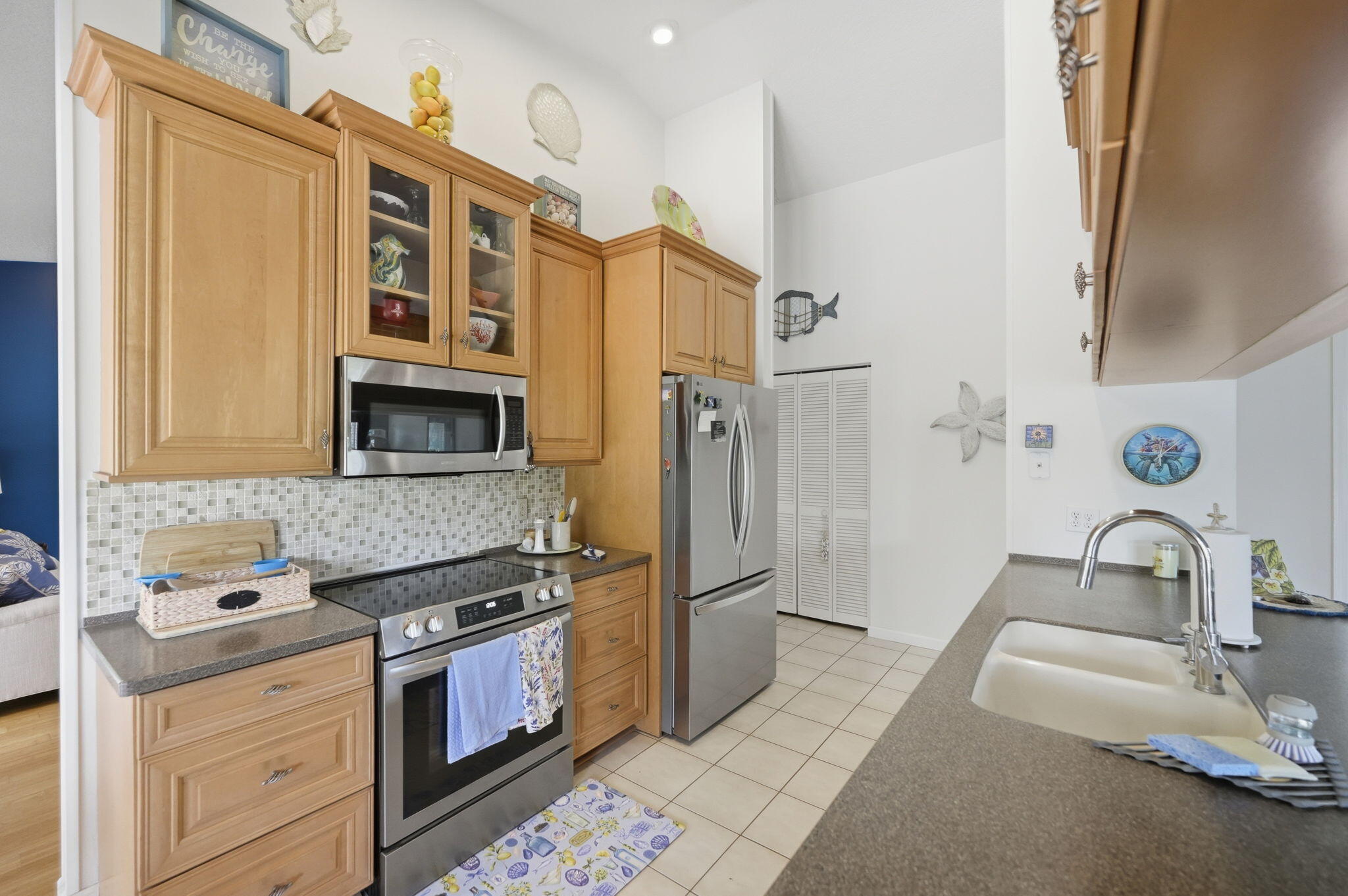 PINE TREE TERRACE - Residential