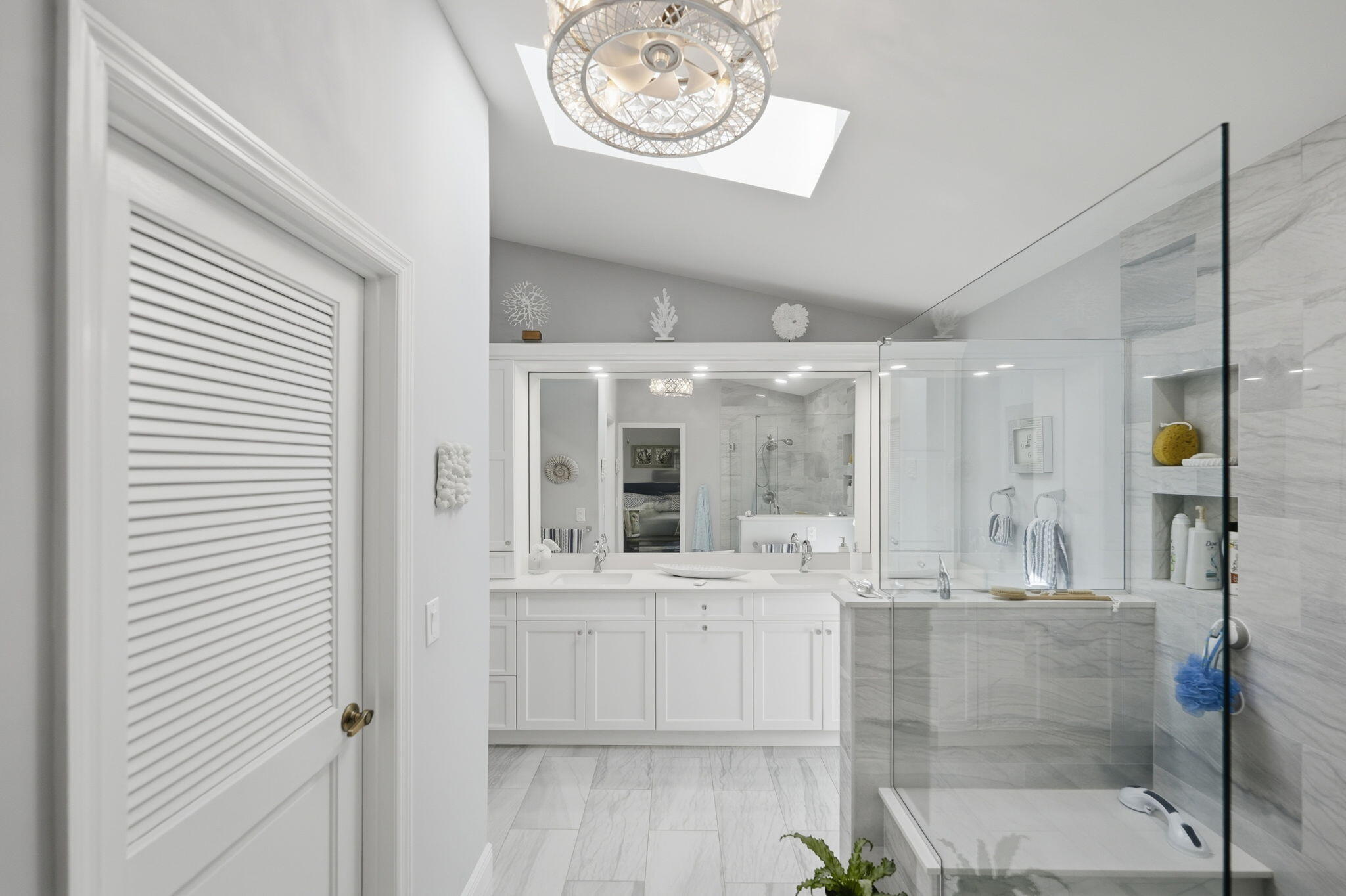 PINE TREE TERRACE - Residential