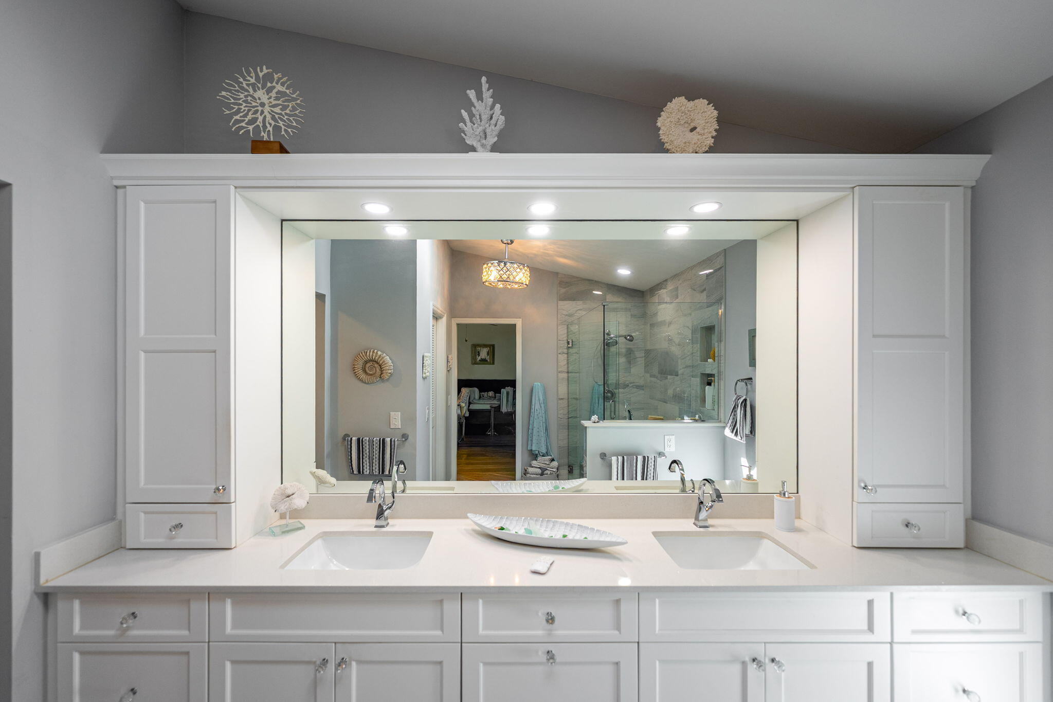 PINE TREE TERRACE - Residential