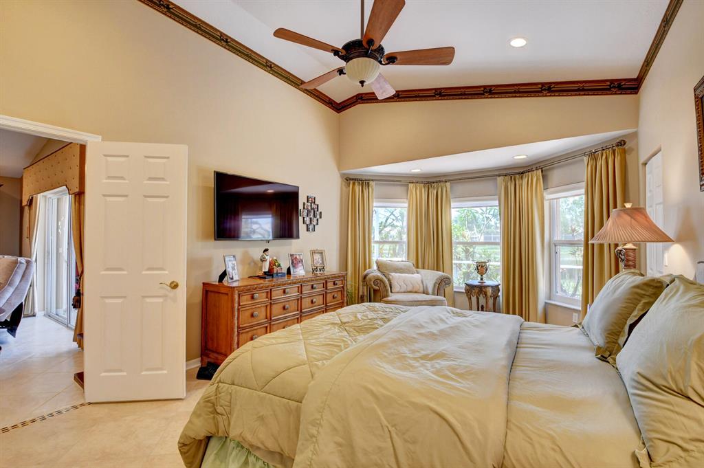 VENETIAN ISLES - Residential