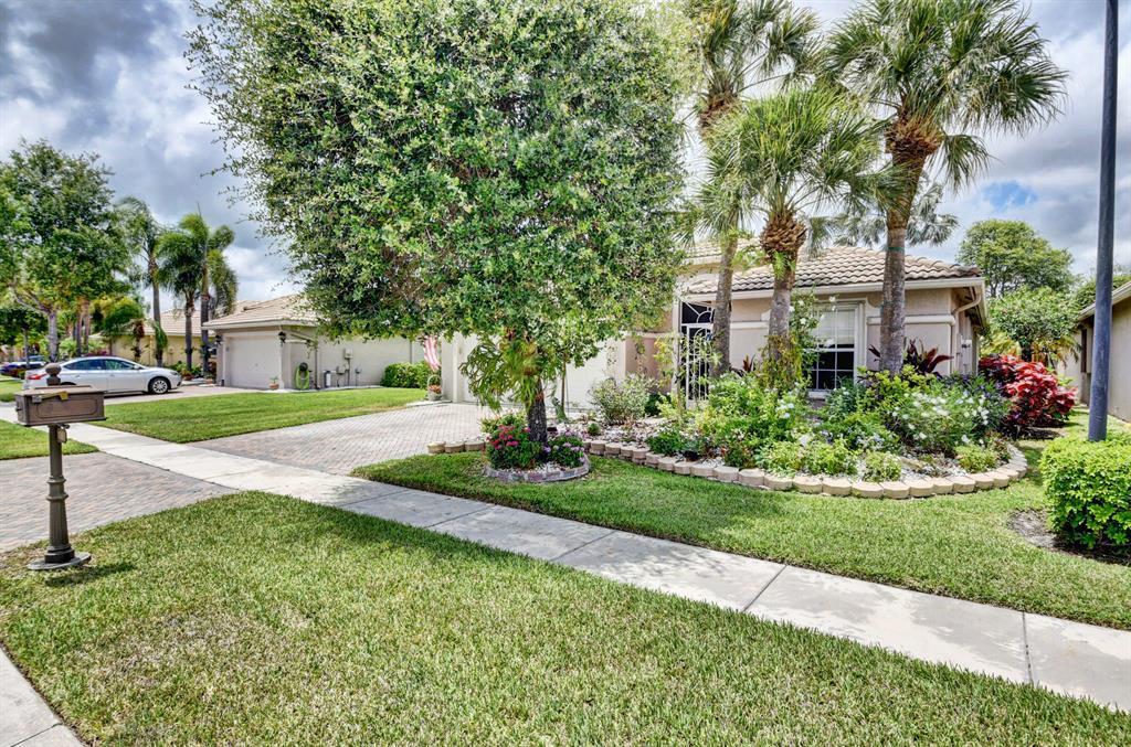 VENETIAN ISLES - Residential