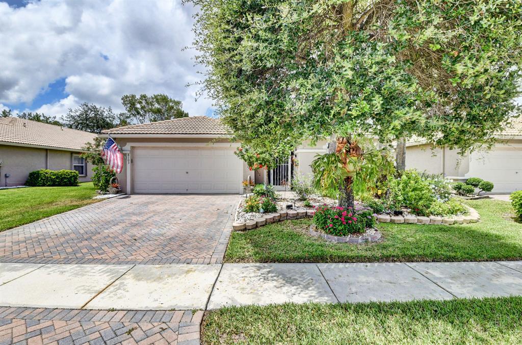 VENETIAN ISLES - Residential