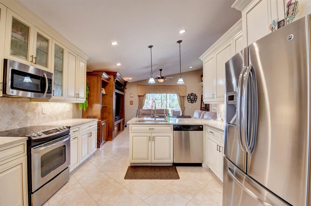 VENETIAN ISLES - Residential