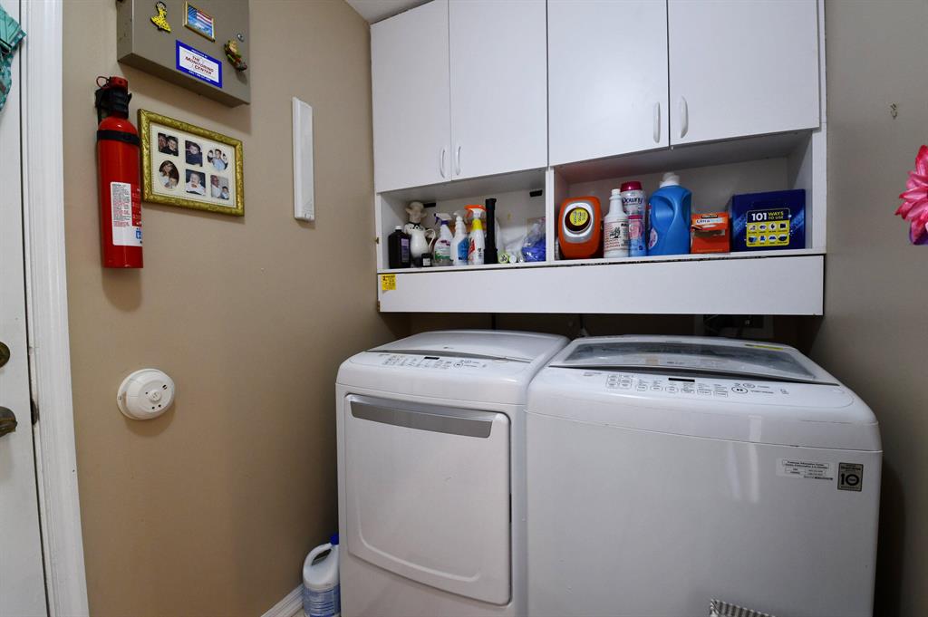 VENETIAN ISLES - Residential