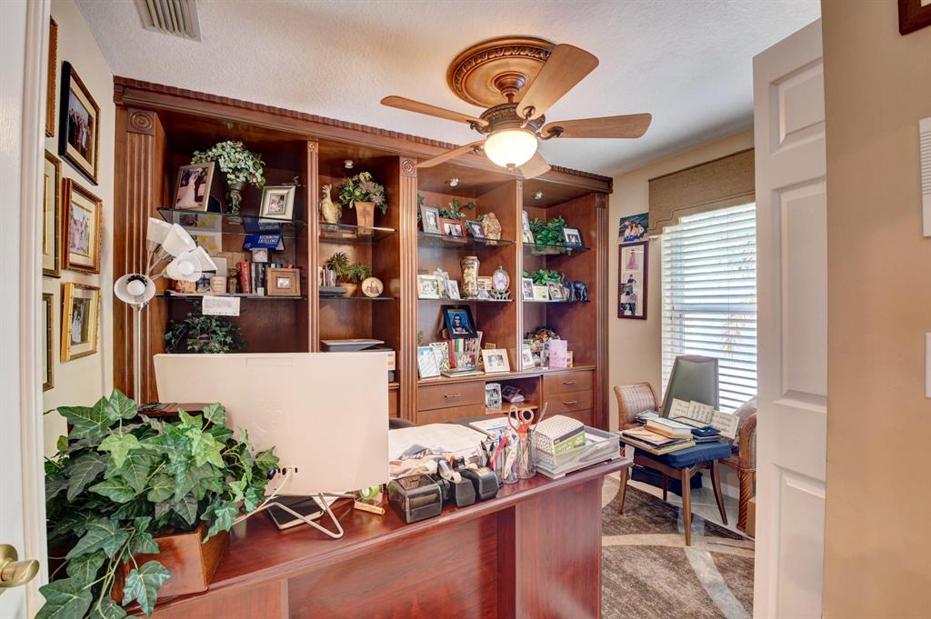 VENETIAN ISLES - Residential