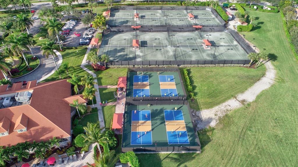 VENETIAN ISLES - Residential