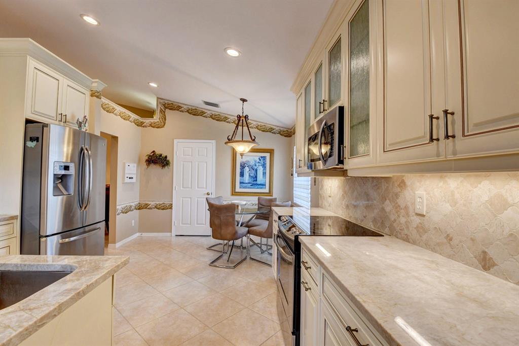 VENETIAN ISLES - Residential