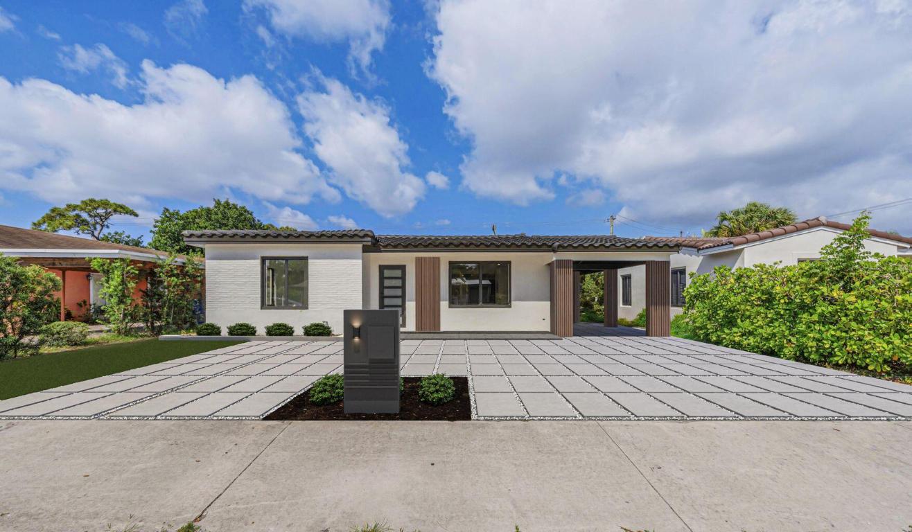 Poinsettia Heights - Residential