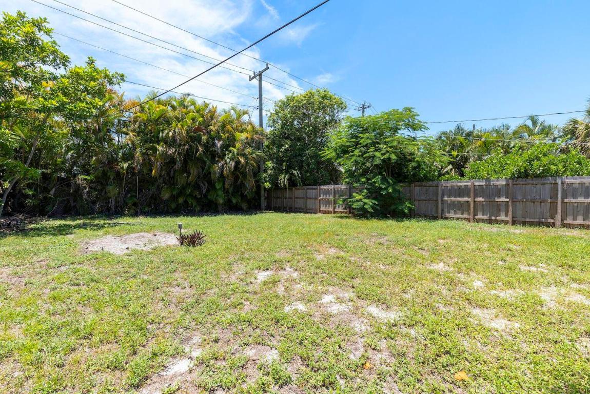 Poinsettia Heights - Residential