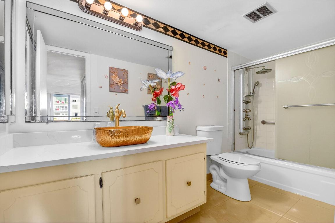 CLARIDGES I CONDO - Residential