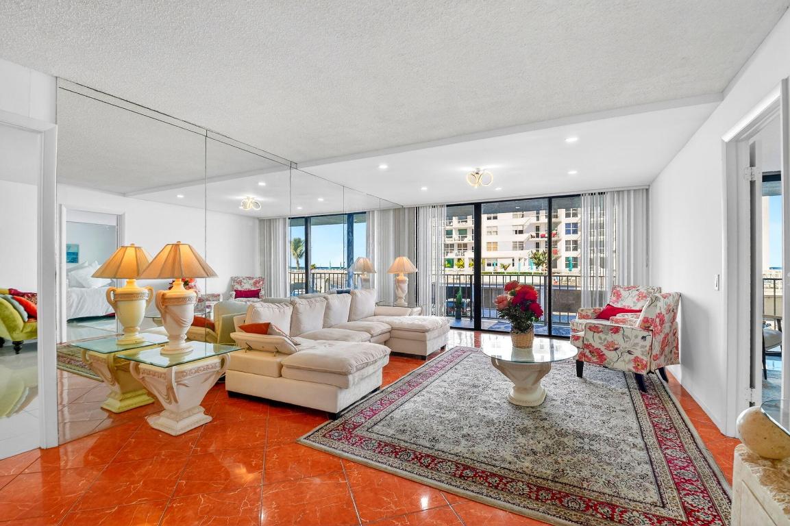 CLARIDGES I CONDO - Residential