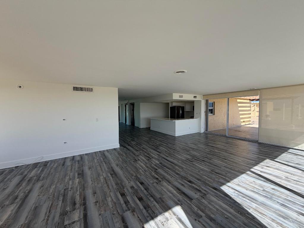 2000 NE 135th Street Ph