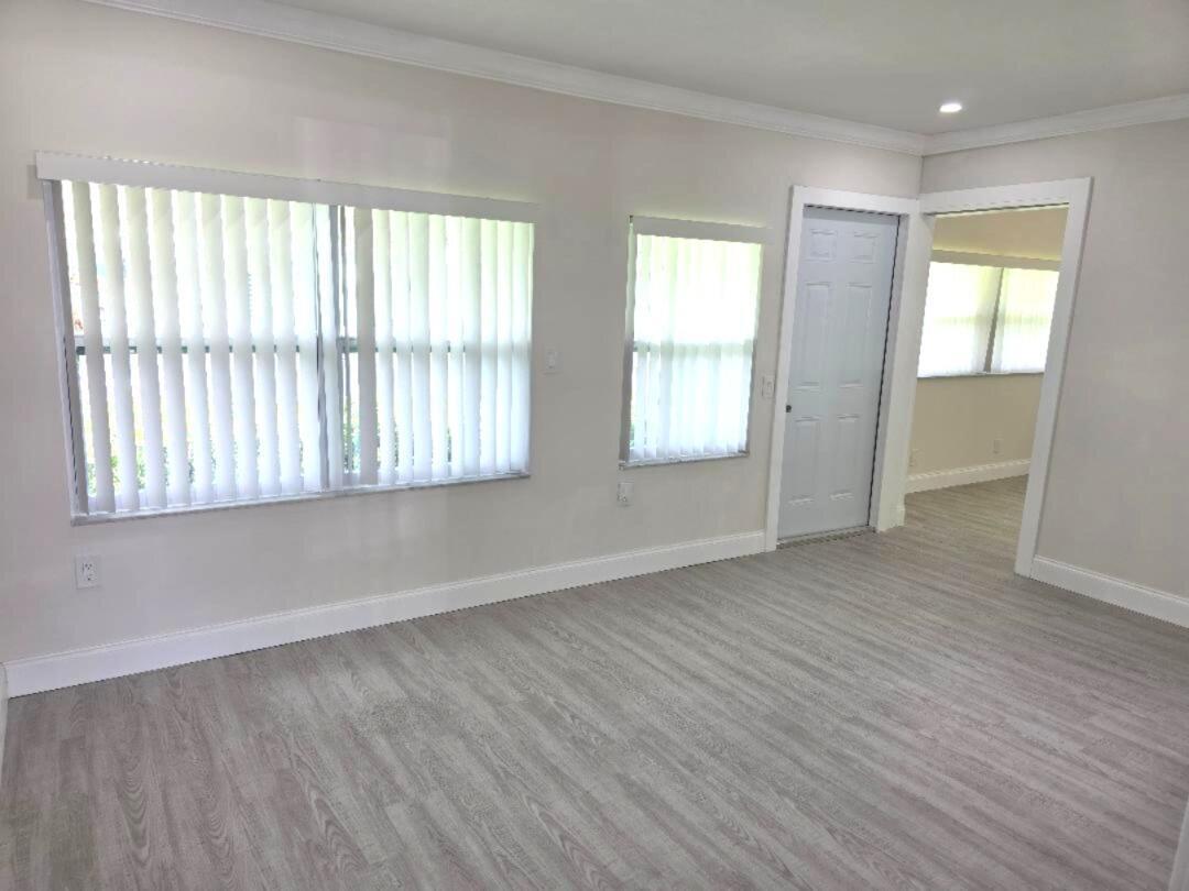 PALM BEACH LEISUREVILLE R - Residential