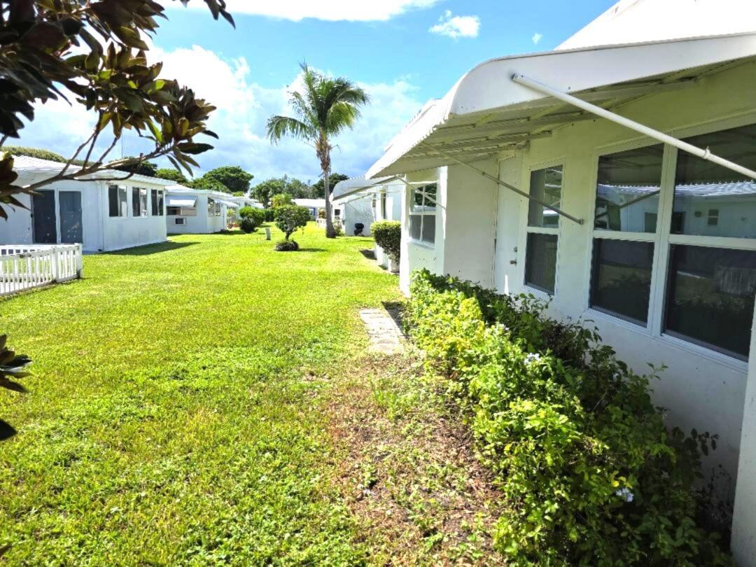 PALM BEACH LEISUREVILLE R - Residential