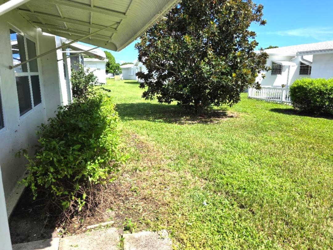 PALM BEACH LEISUREVILLE R - Residential