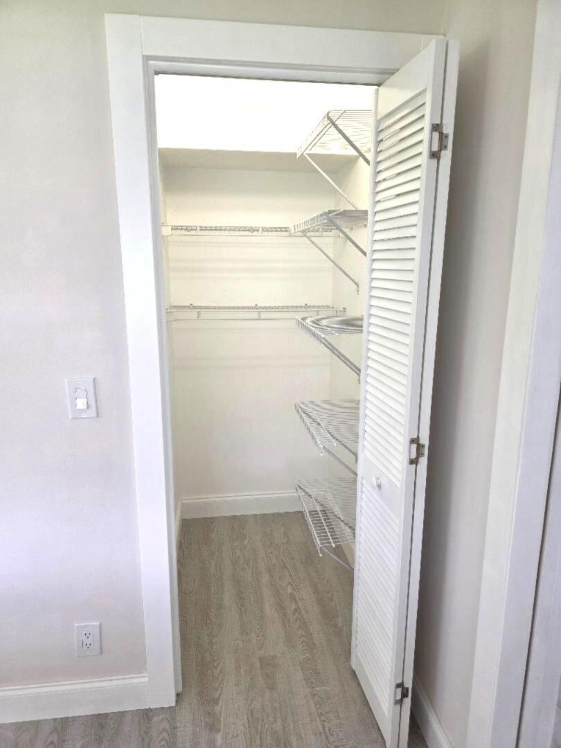 PALM BEACH LEISUREVILLE R - Residential