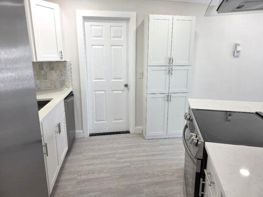 PALM BEACH LEISUREVILLE R - Residential