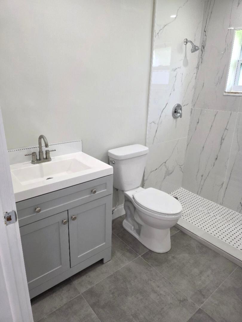 PALM BEACH LEISUREVILLE R - Residential