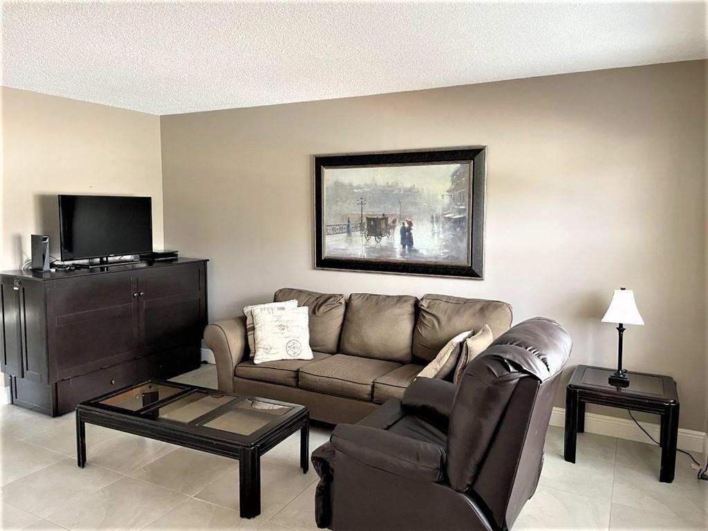 RONOLA APTS - Residential