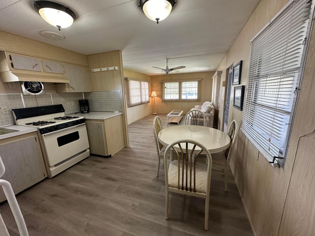 Photo of 7139 SE Ridgeway Terrace, Hobe Sound, FL 33455 (MLS # R10964637)