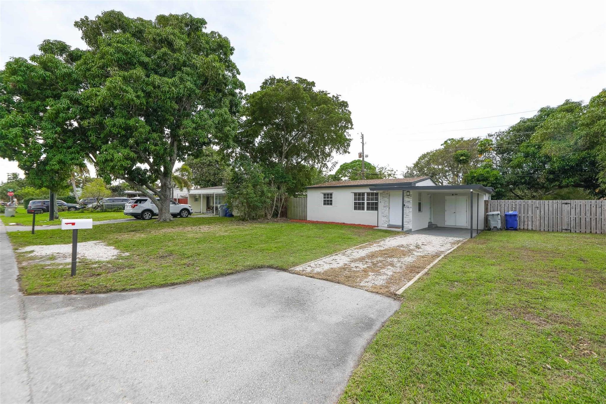COLLIER MANOR FIRST ADD - Residential