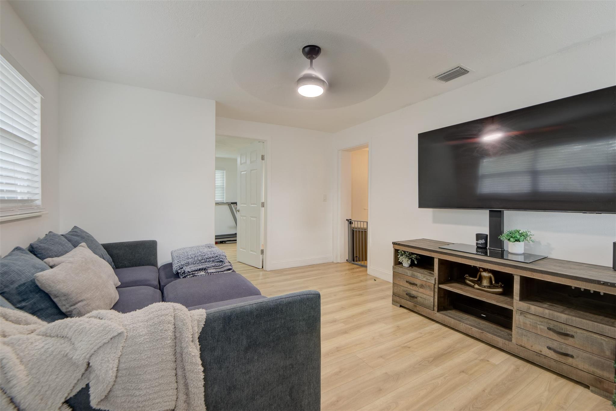 COLLIER MANOR FIRST ADD - Residential